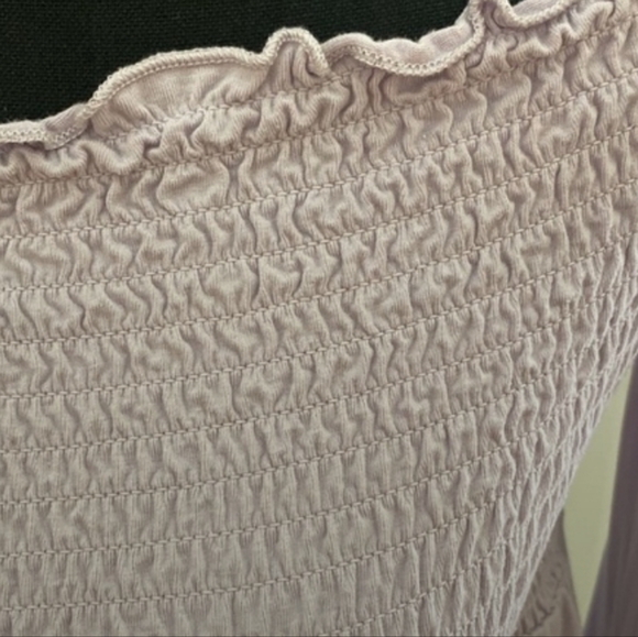 American Eagle Light Purple Long Sleeve Smocked Top with Lettuce Hem - Picture 2 of 4